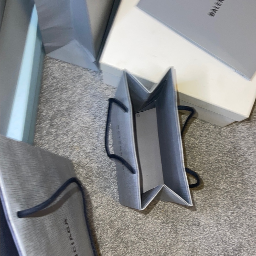 3 FOR 1 Balenciaga Silver Shopping Bag Collection and 1 Gift Bag - Picture 3 of 7